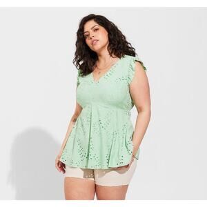 Torrid Green Eyelet Ruffle Sleeve Babydoll Top V-Neck Embroidered Plus Size 2X
